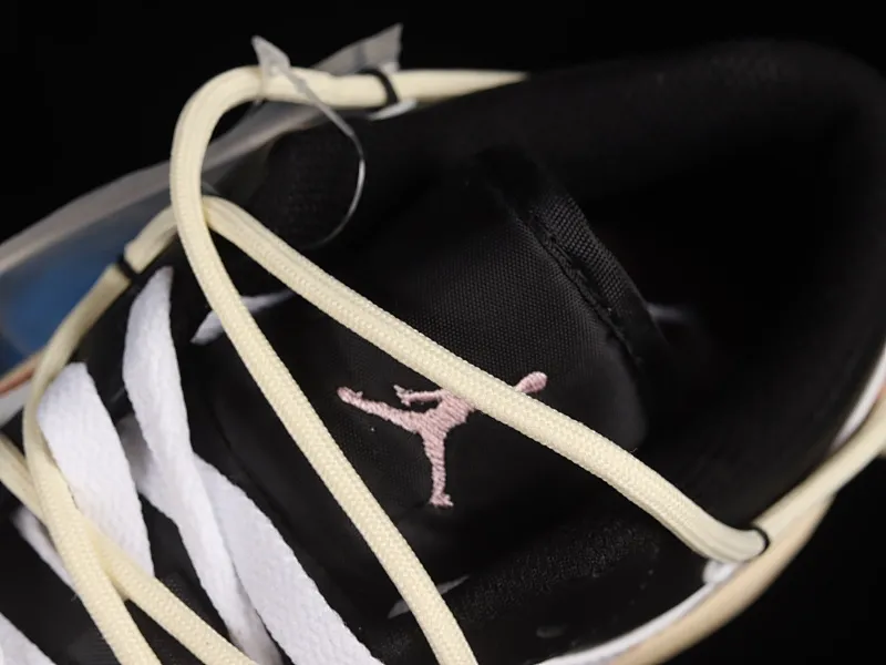 All categories Air Jordan Jordan series basketball shoes Air Jordan 1 Low Z version Air Jordan 1 Low AJ1 Joe 1 customized version Vibe flavor deconstruction Sports culture basketball shoes 553558-062
